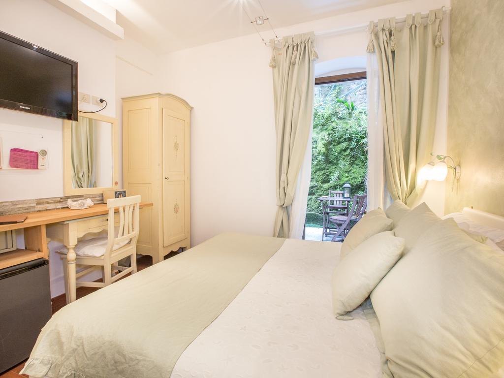 Marina Hotel 3*